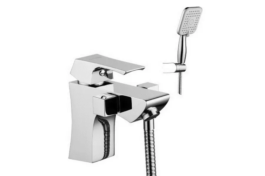 Смеситель на борт ванны Lemark Unit Хром LM4515C Смеситель на борт ванны Lemark Unit Хром LM4515C