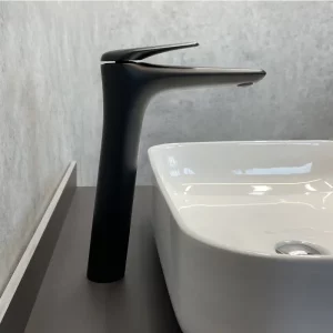 Смеситель для раковины Comforty FC074B-CMT Черный матовый Смеситель для раковины Comforty FC074B-CMT Черный матовый